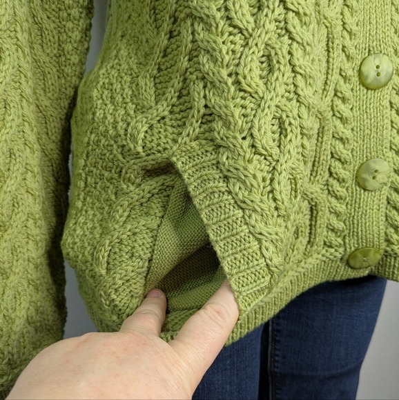 Aran Crafts green 100% merino wool cable knit button up cardigan sweater S - Picture 3 of 8
